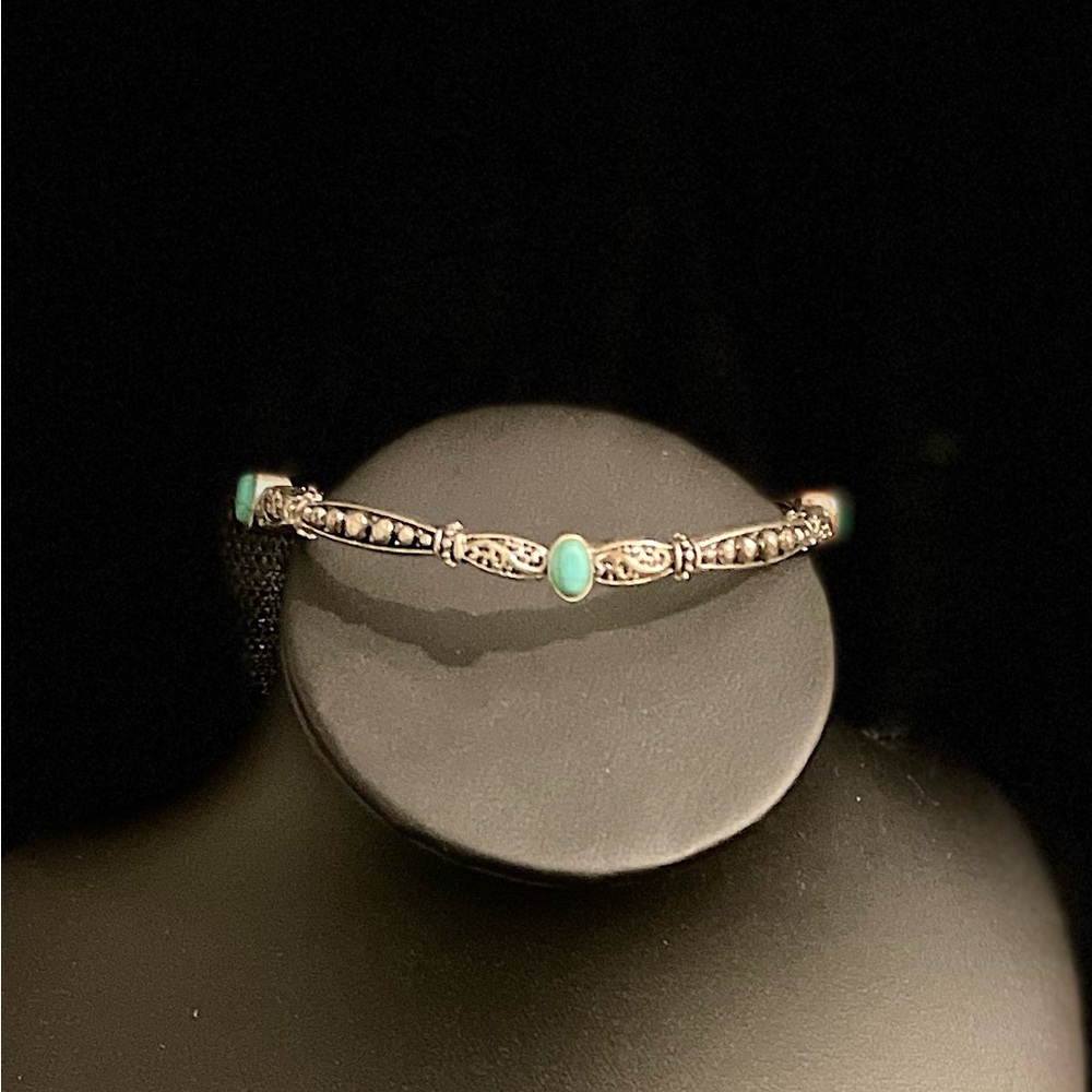 VintageBracelets Elegant Silver with Turquoise Highlights and Engraved Bracelet